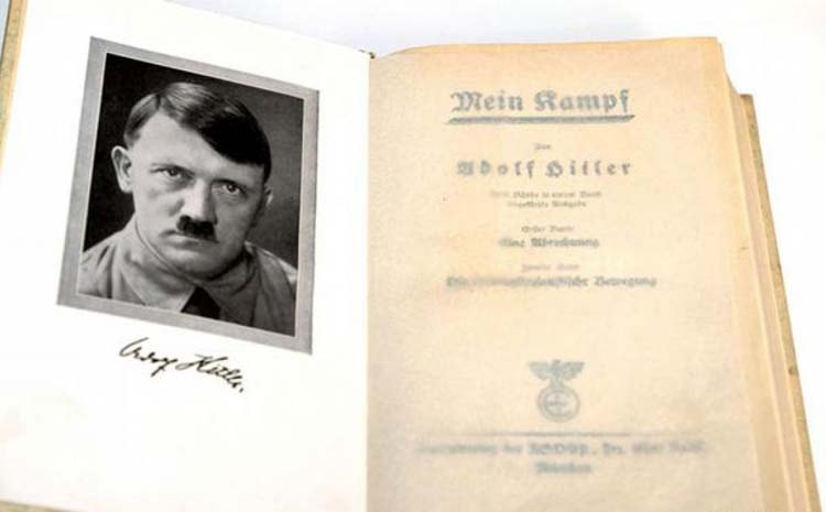 Clausuran un kiosco que comercializaba obras de Hitler