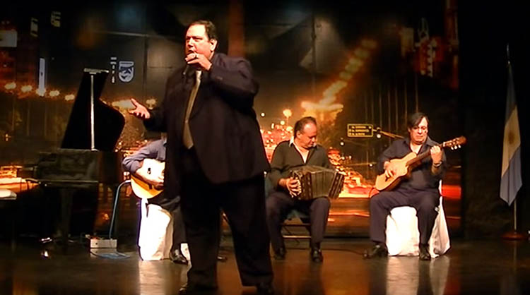 Carlos Noguel-La Voz de Boedo Cumple 52 años con el Tango