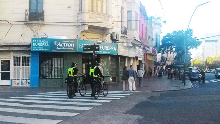 Refuerzan la presencia policial en avenida Boedo