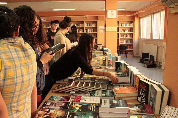 La industria del libro, esperanzada en los jóvenes