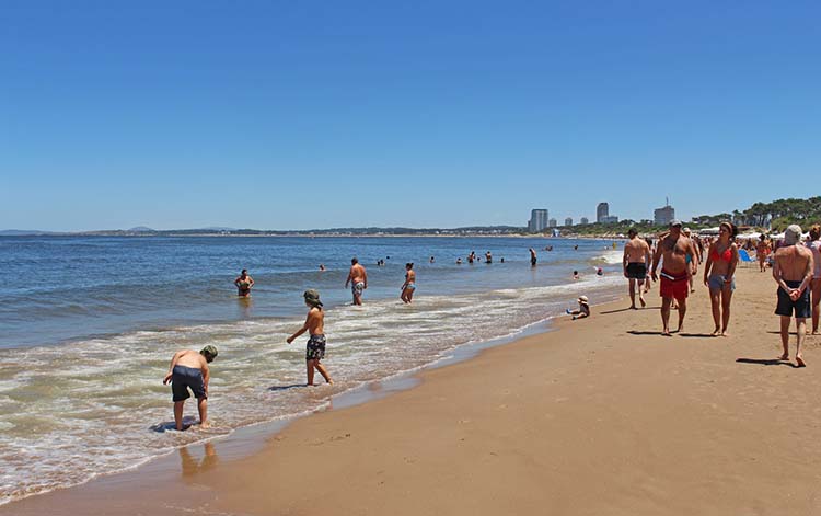 Punta del Este. cada vez más argentinos lo visitan