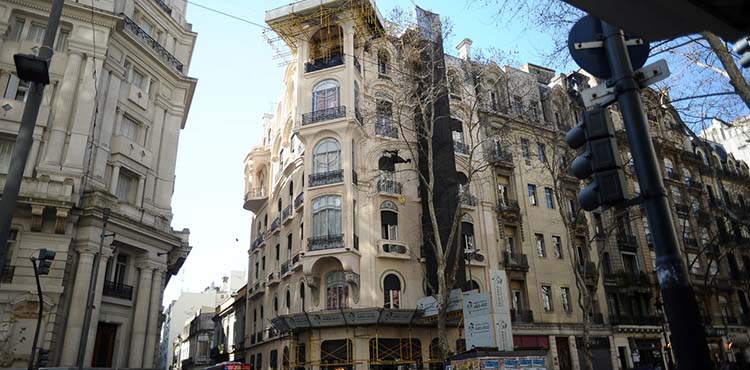 Recuperan la histórica cúpula de la avenida de Mayo