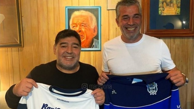 Diego Maradona confirmó que será el nuevo DT de Gimnasia