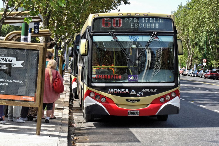 Se levantó el paro de la Línea 60 de colectivos