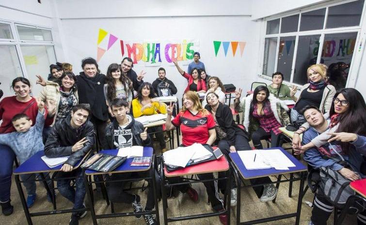 La escuela orientada a la población trans con temor al cierre