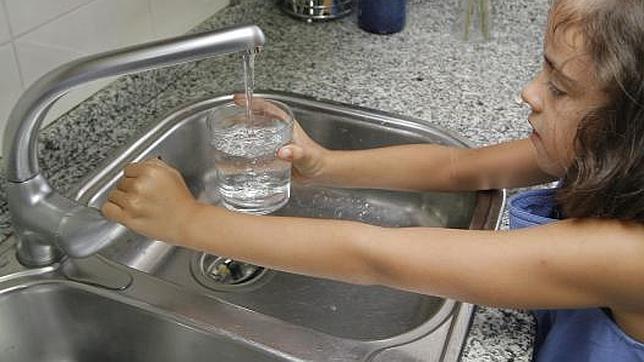 CABA: Harán estudios para verificar que el agua sea potable