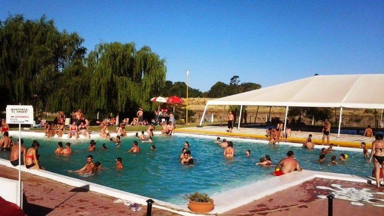 Comienzan a funcionar 11 piletas en los Polideportivos porteños