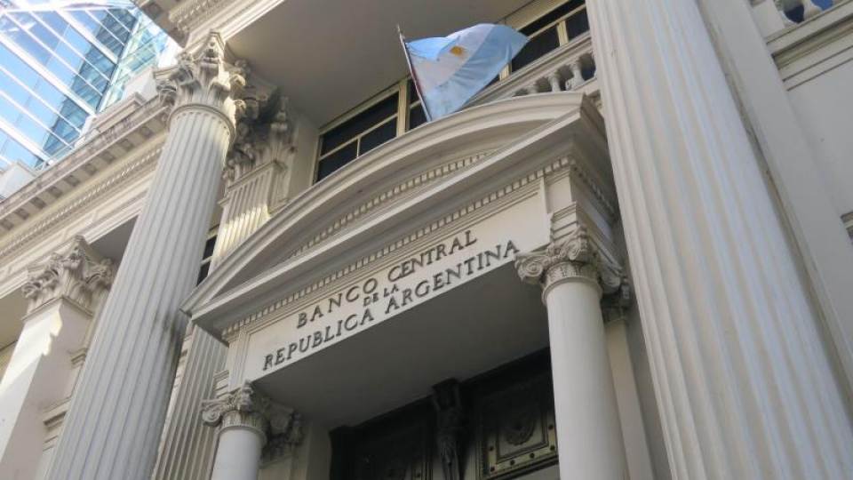 Los cinco frentes del endeudamiento externo argentino y el rol de la deuda externa privada