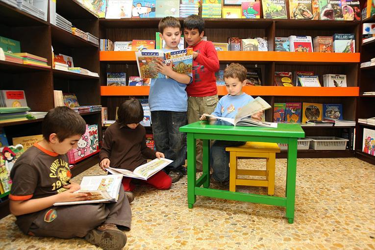 Se entregarán libros escolares para estudiantes