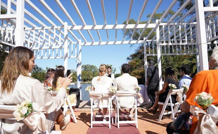 El día de los enamorados hubo casamientos en El Rosedal, la Glorieta de Belgrano y el Jardín Japonés