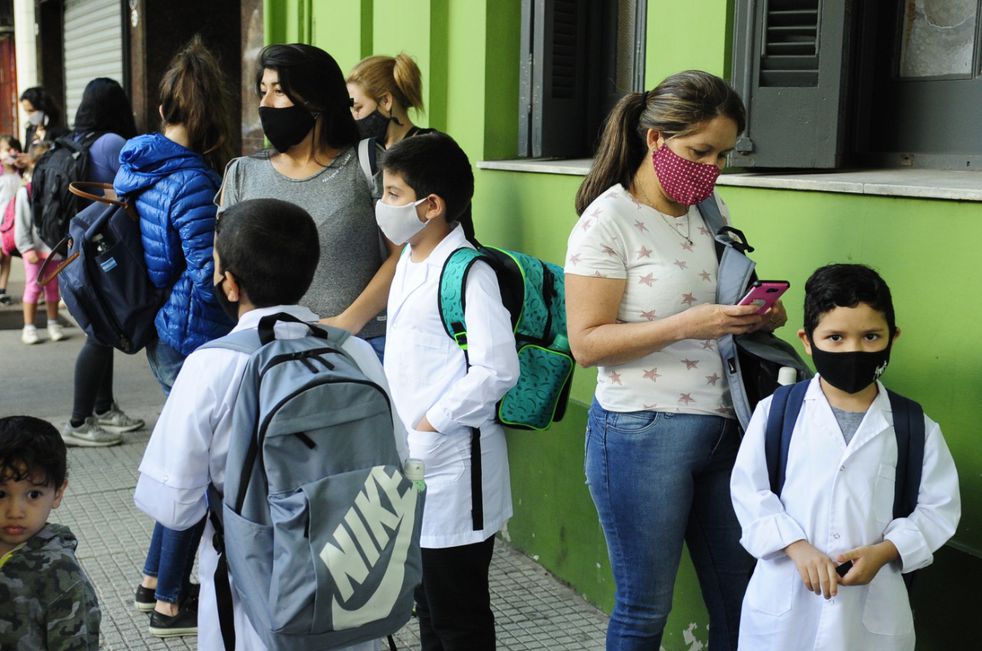 El plan social Ciudadanía Porteña se les quitará a las familias que no manden a sus hijos a la escuela