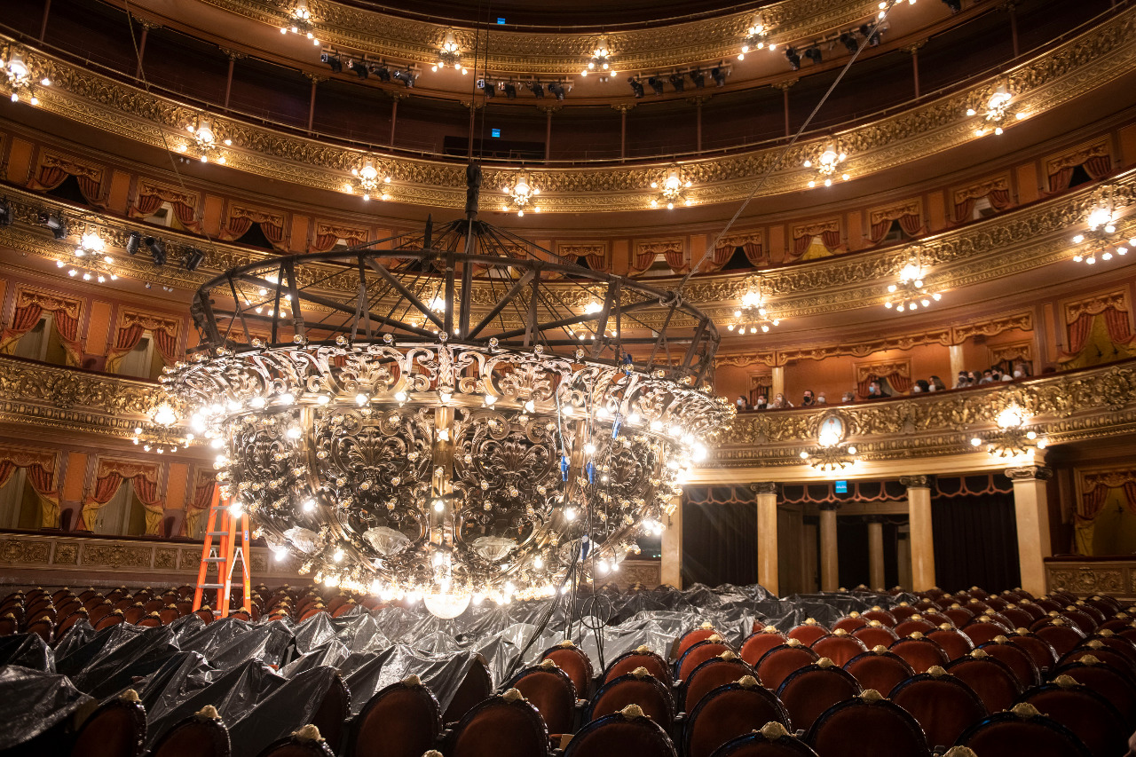 El Teatro Colón cambió sus lámparas y ahora es 100% LED