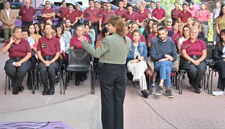 La Ciudad inauguró una grada violeta en el Barrio Padre Mugica