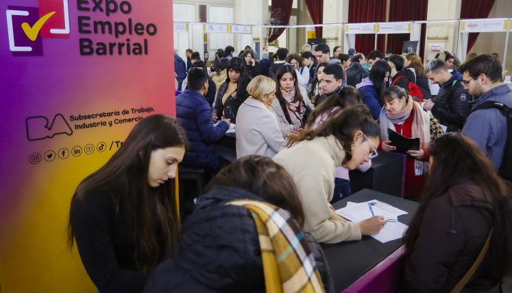 Expo Empleo Barrial: impulso a la búsqueda de trabajo con más de 300 ofertas laborales