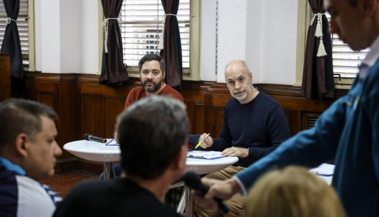 Reunión de vecinos en la Comuna 10 con Horacio Rodríguez Larreta