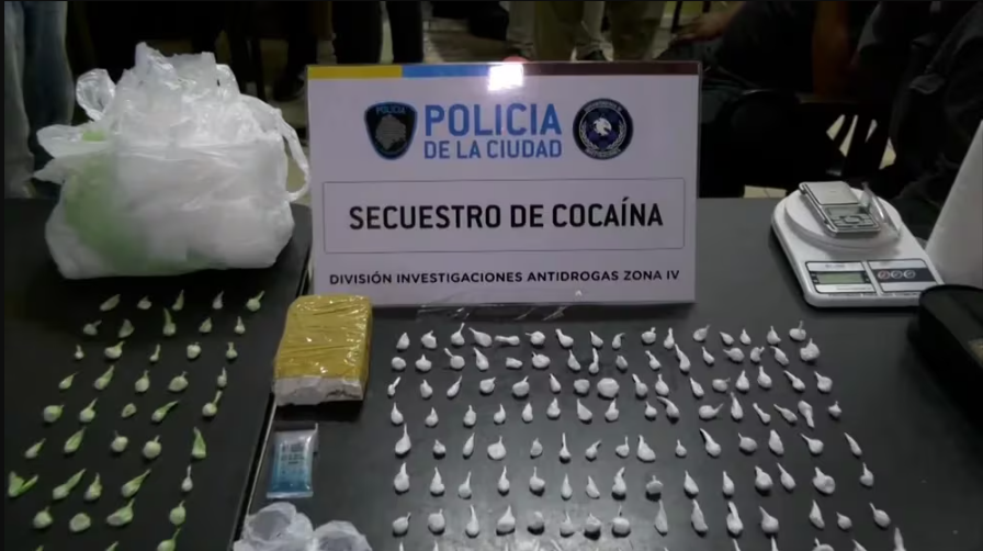 Desarticulan una banda narcotraficante en Constitución y hay cuatro detenidos 