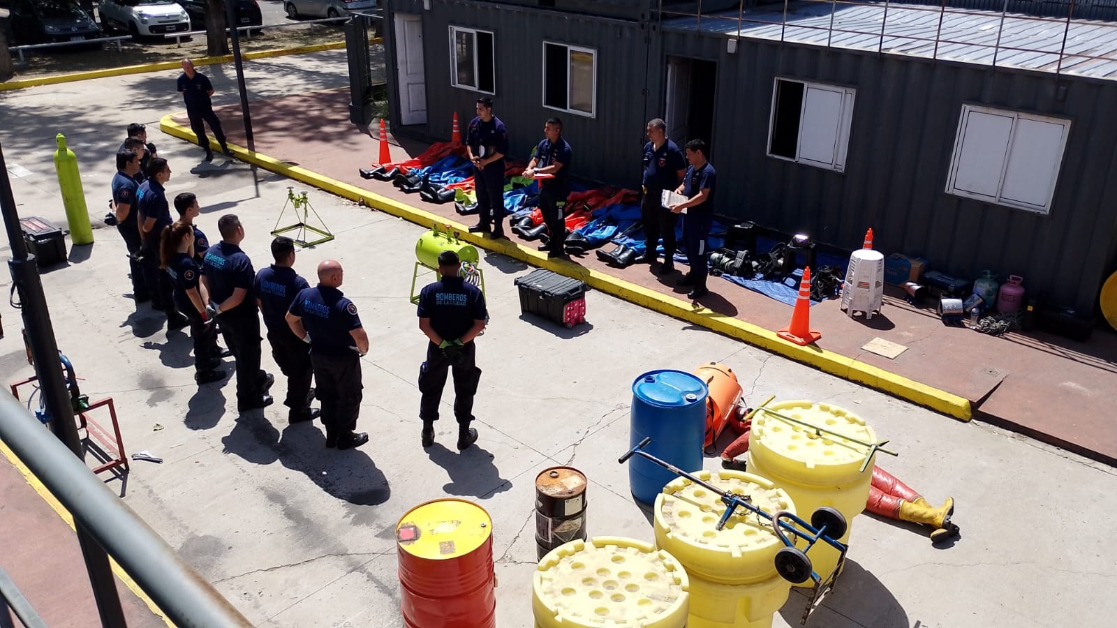 Bomberos porteños completaron el Curso de Respuesta Técnica en Emergencias con Materiales Peligrosos