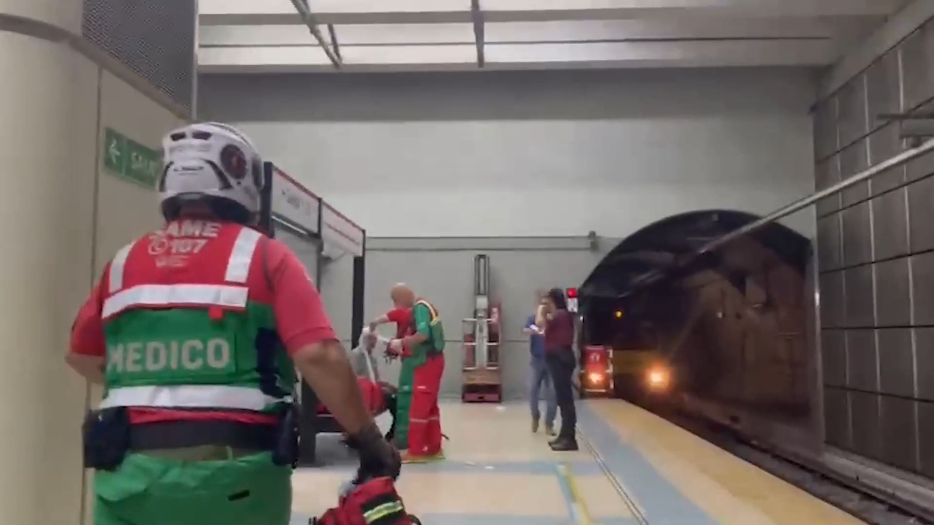 Milagro en la línea B de subtes: un jubilado sobrevivió tras ser atropellado por una formación